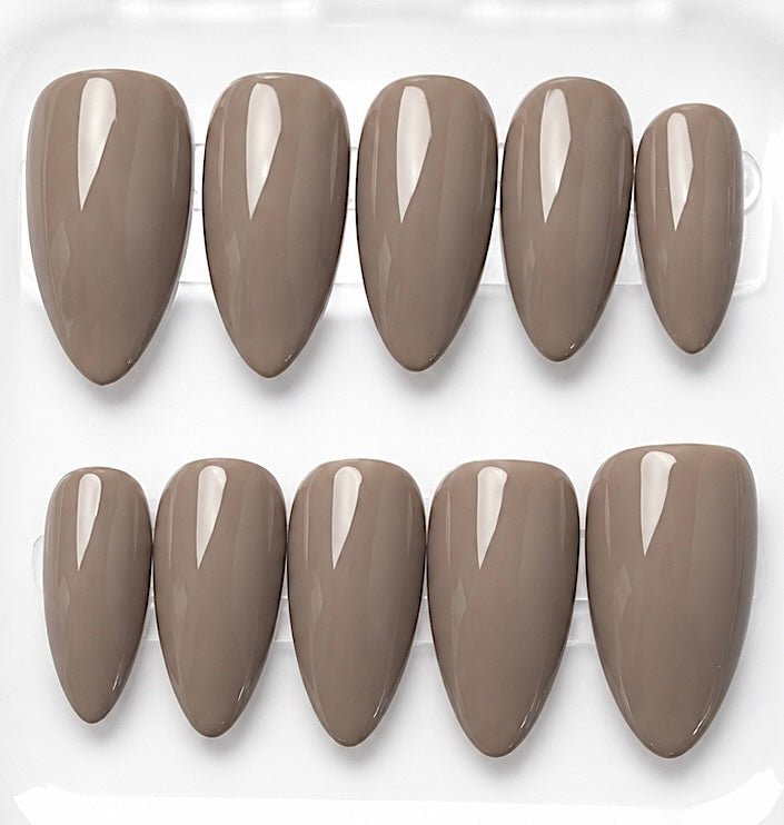 Angela handcrafted press-on nails in nat